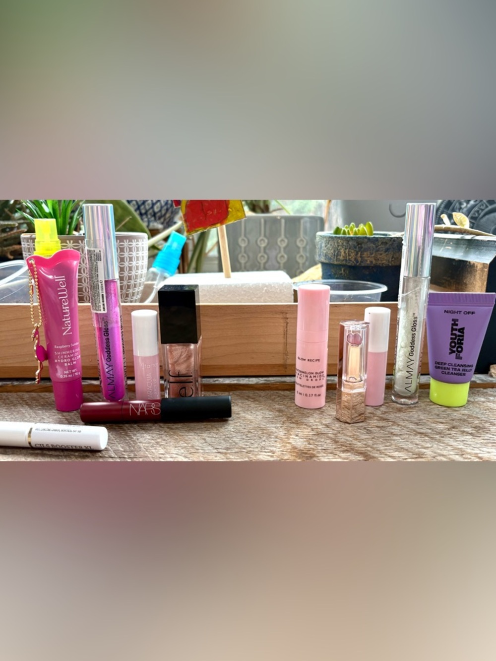 Pick your bundle! lippies and more!